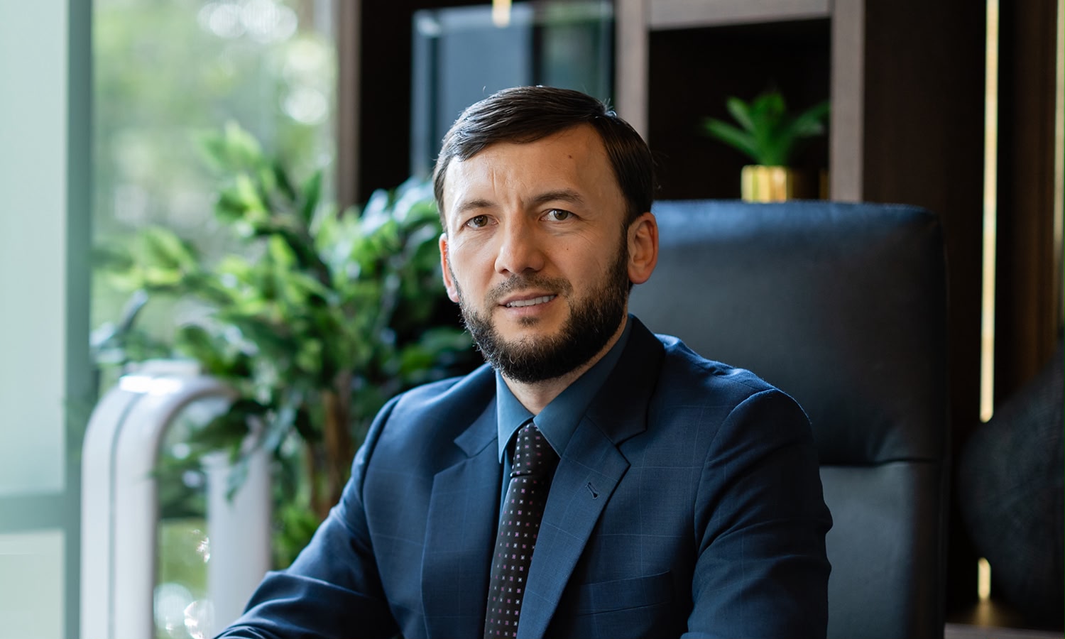Laziz Akbarov