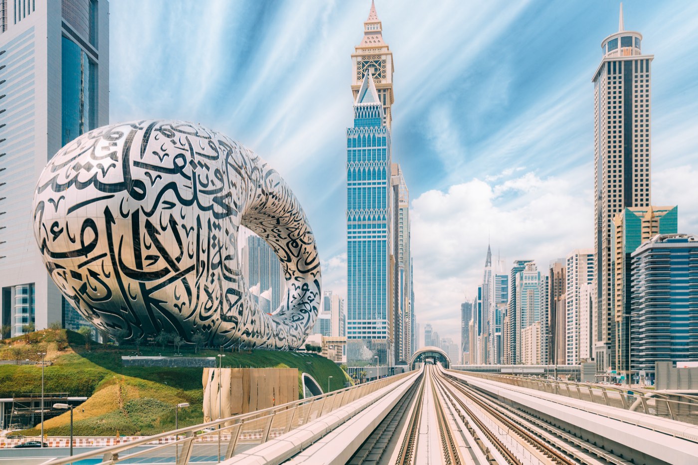 Palm Jumeirah, Downtown Dubai, or Dubai Hills: Choosing the Right Address